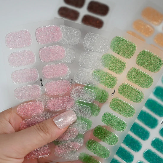 ✨ ¡Brilla Sin Límites con Nuestras Uñas de Gel! ✨